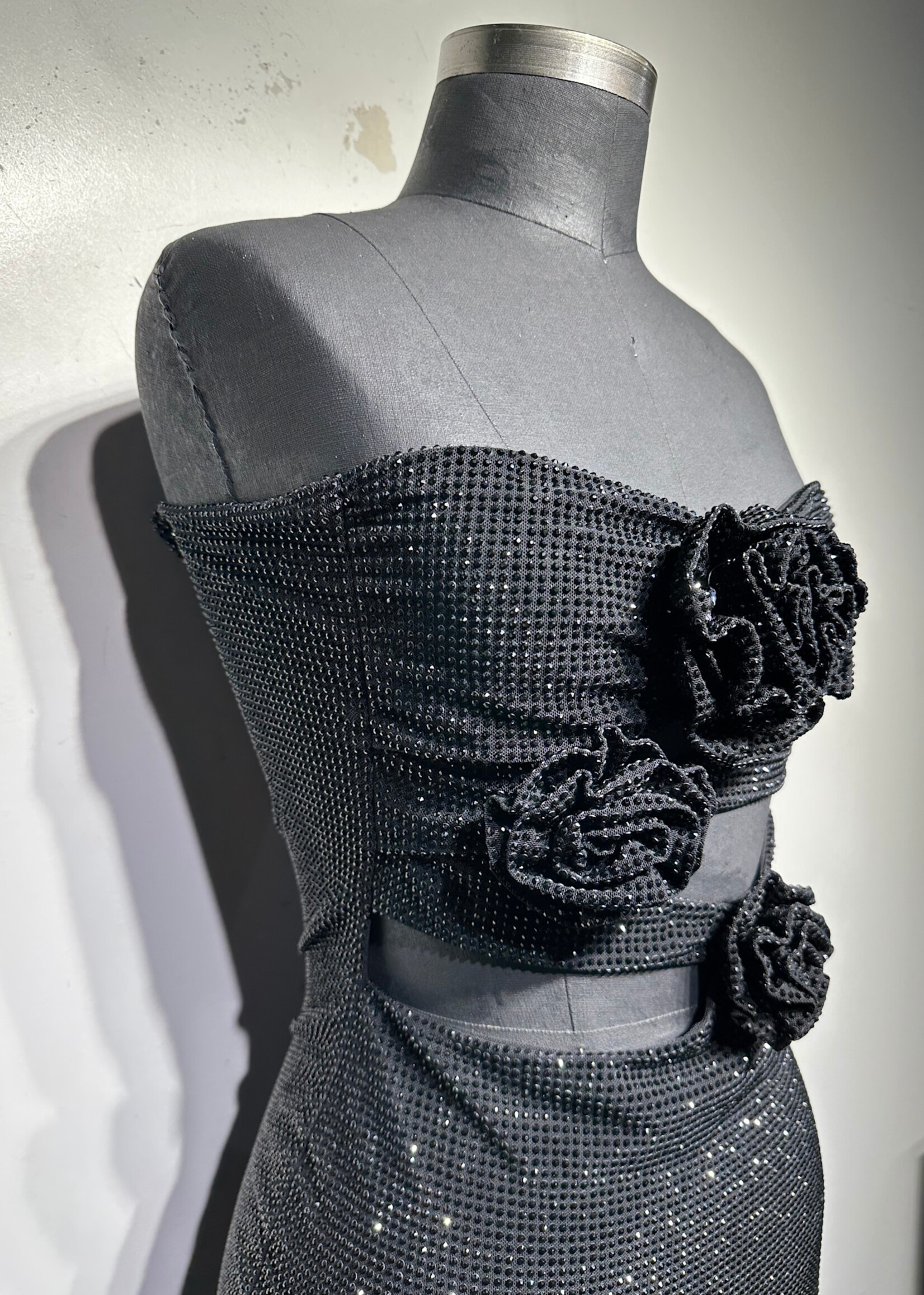 Meshki Black Bedazzled Strapless Dress Fem XXS