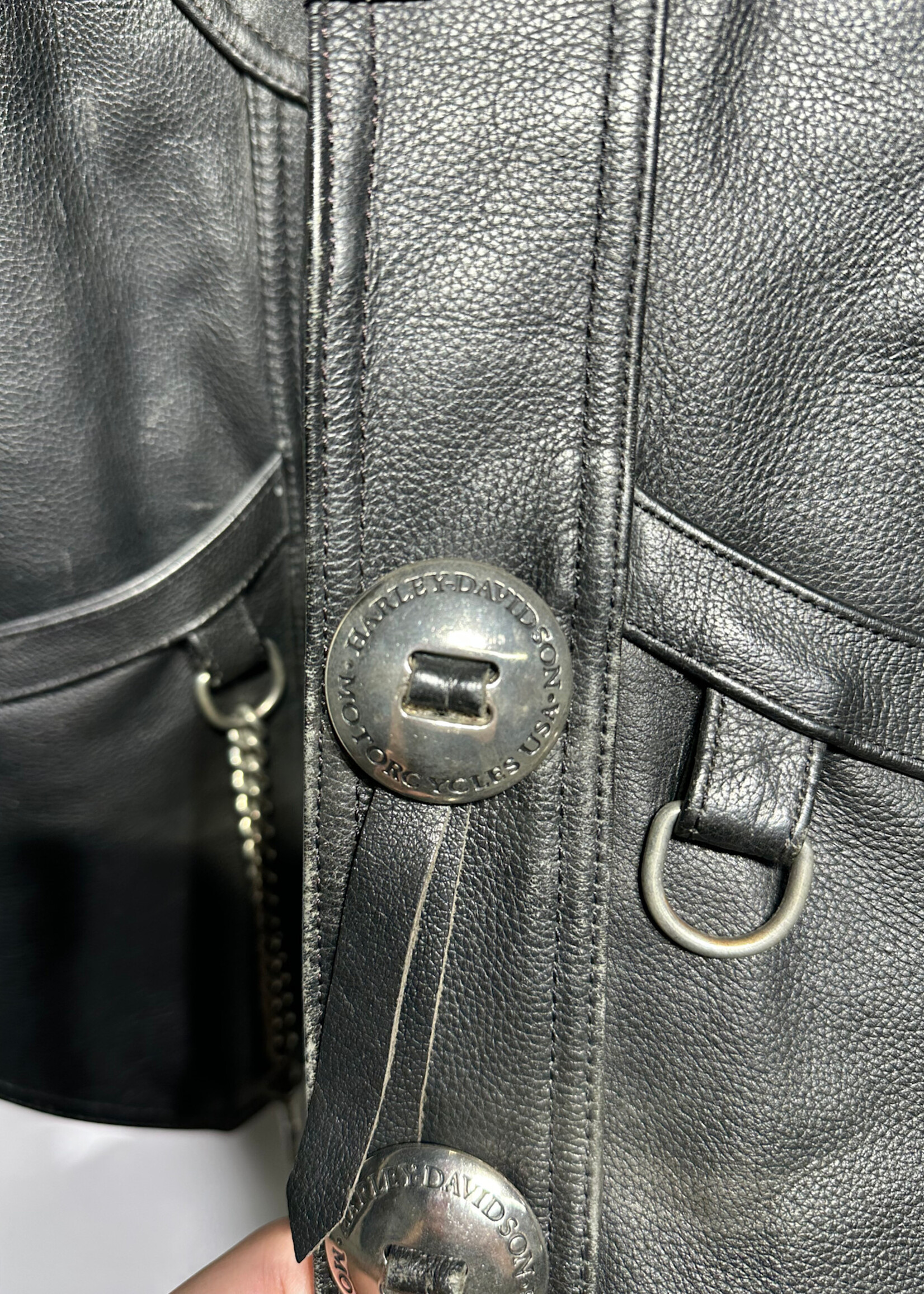 Harley Black Leather Vest w Concho Buttons Masc L