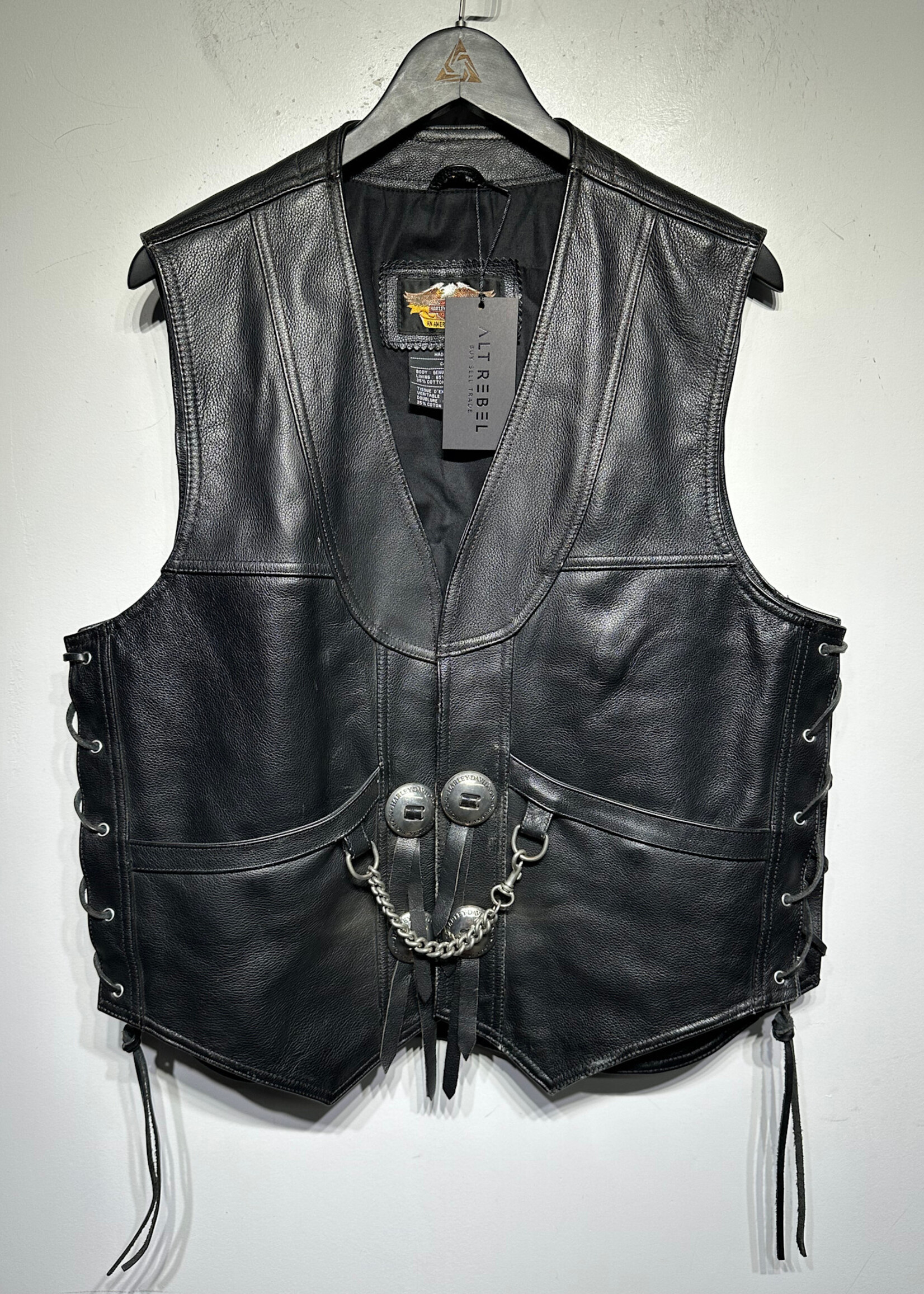Harley Black Leather Vest w Concho Buttons Masc L