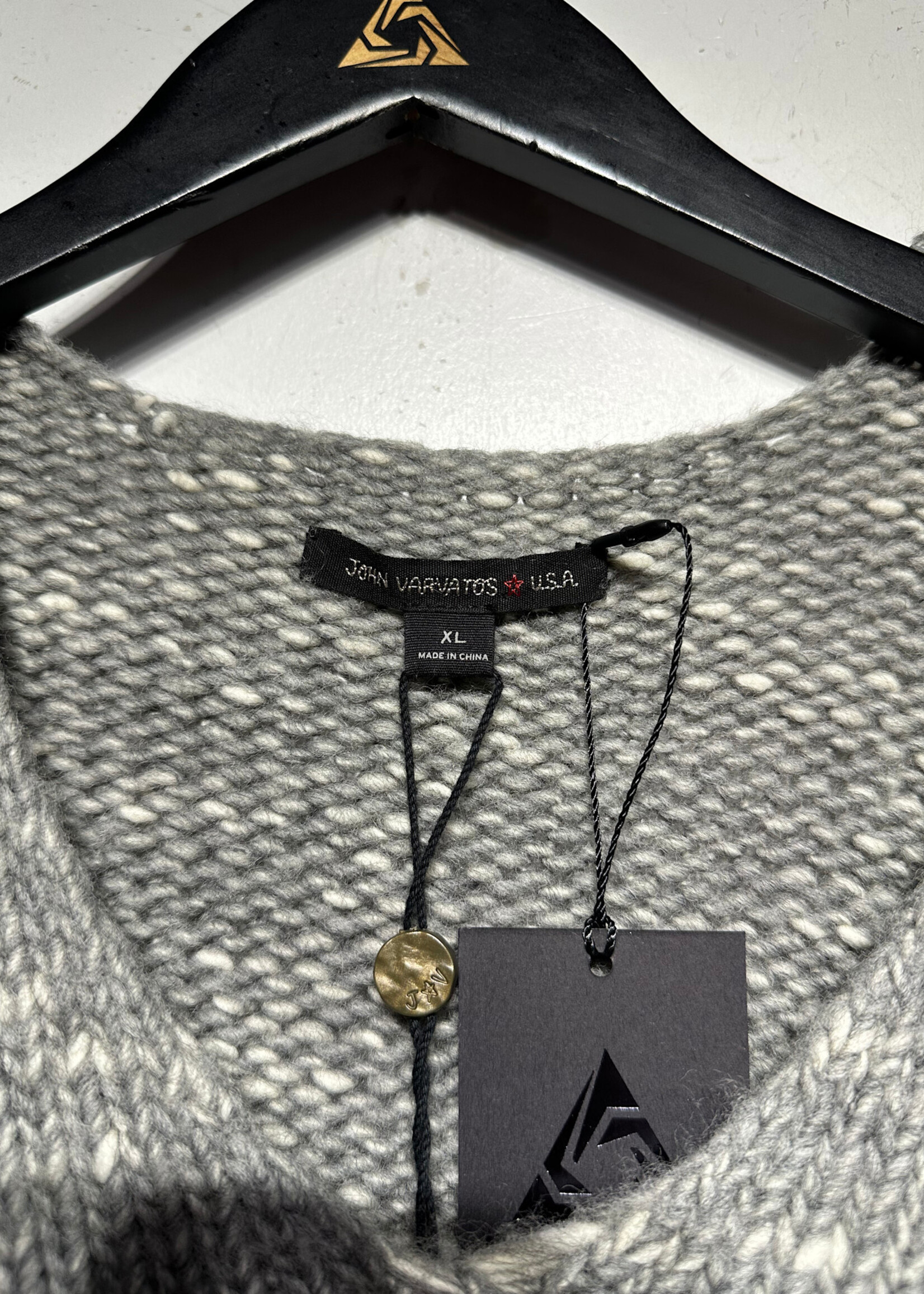 NWT John Varvatos Grey Knit V Neck Sweater XL