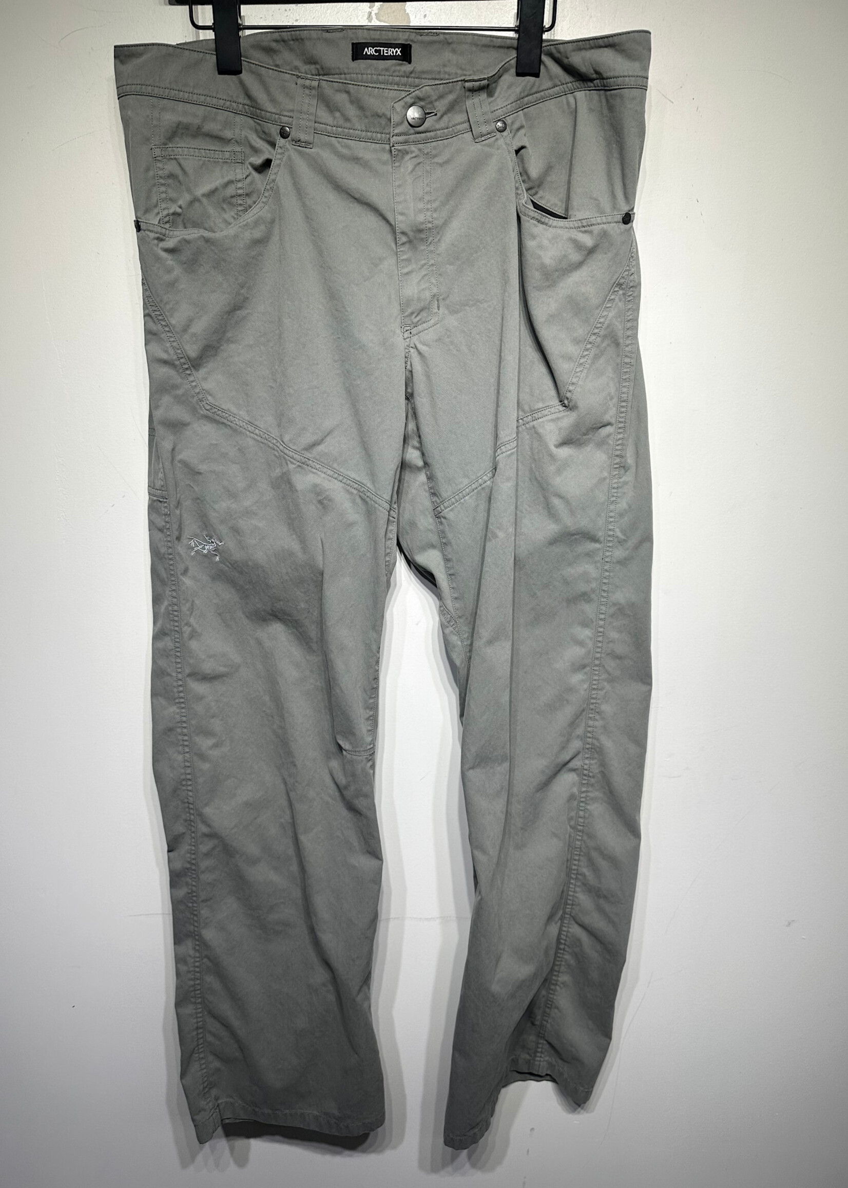 Arcteryx Slate Grey Logo Pant Masc 36