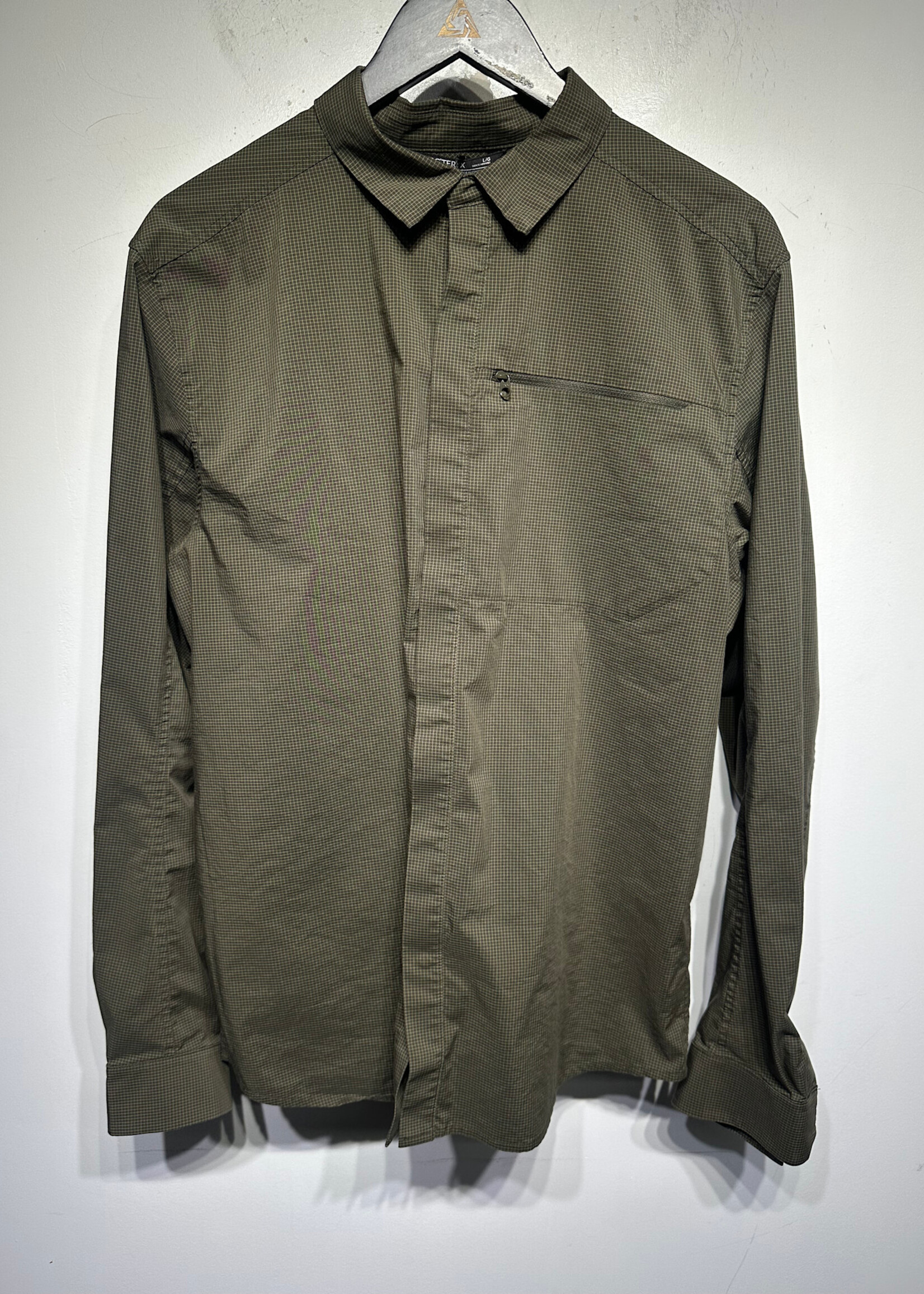 Arcteryx Olive Green Grid LS BU L