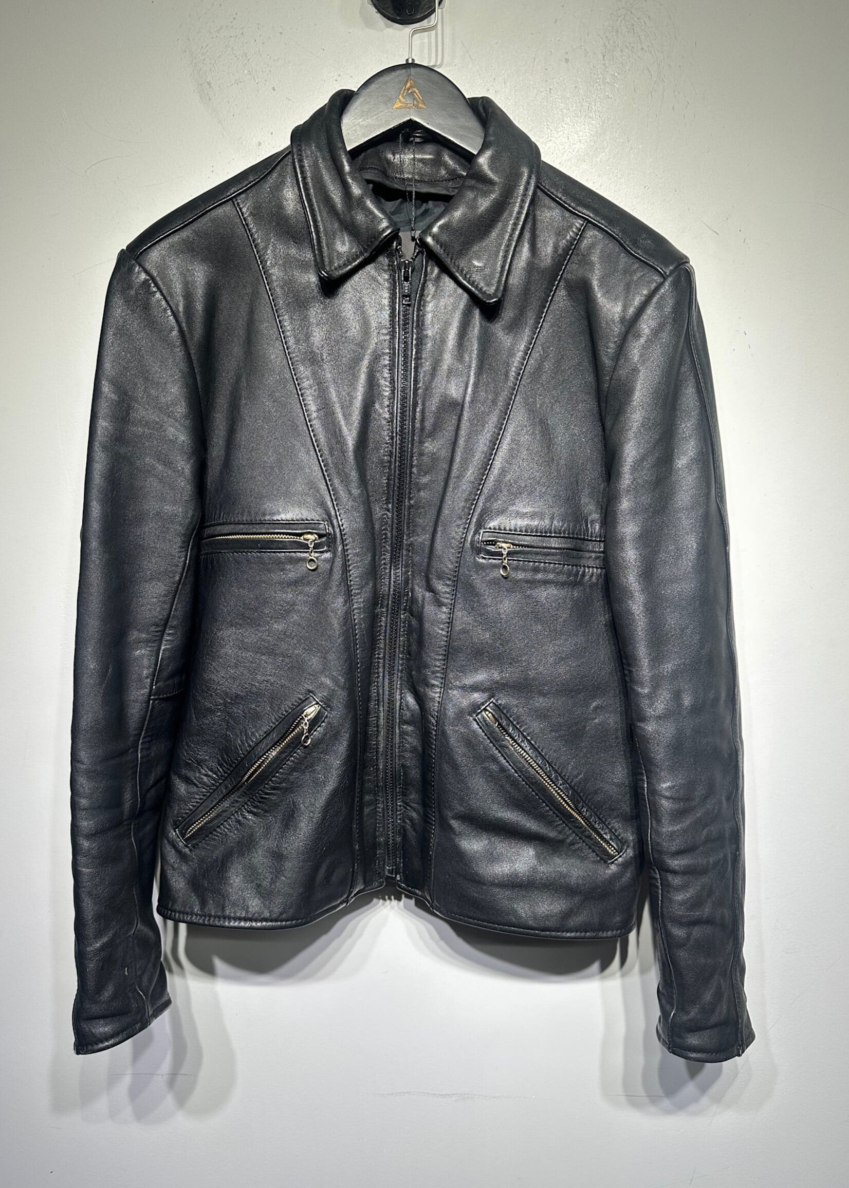 80s Black Buckle Back Leather Jacket Masc M
