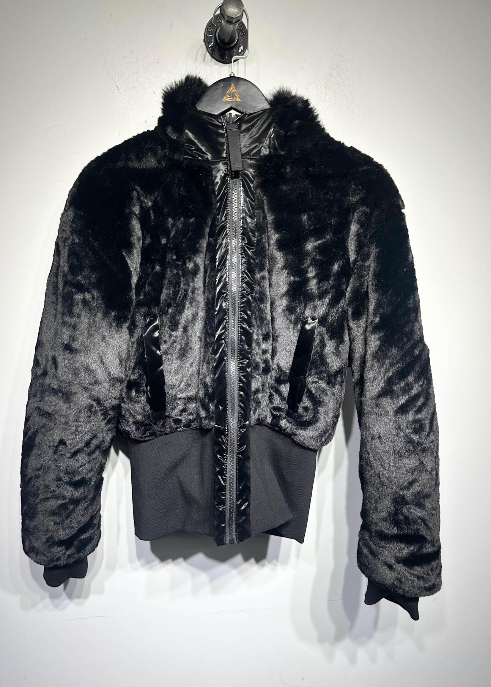 VSX Black Reversible Faux Fur Puffer Fem M