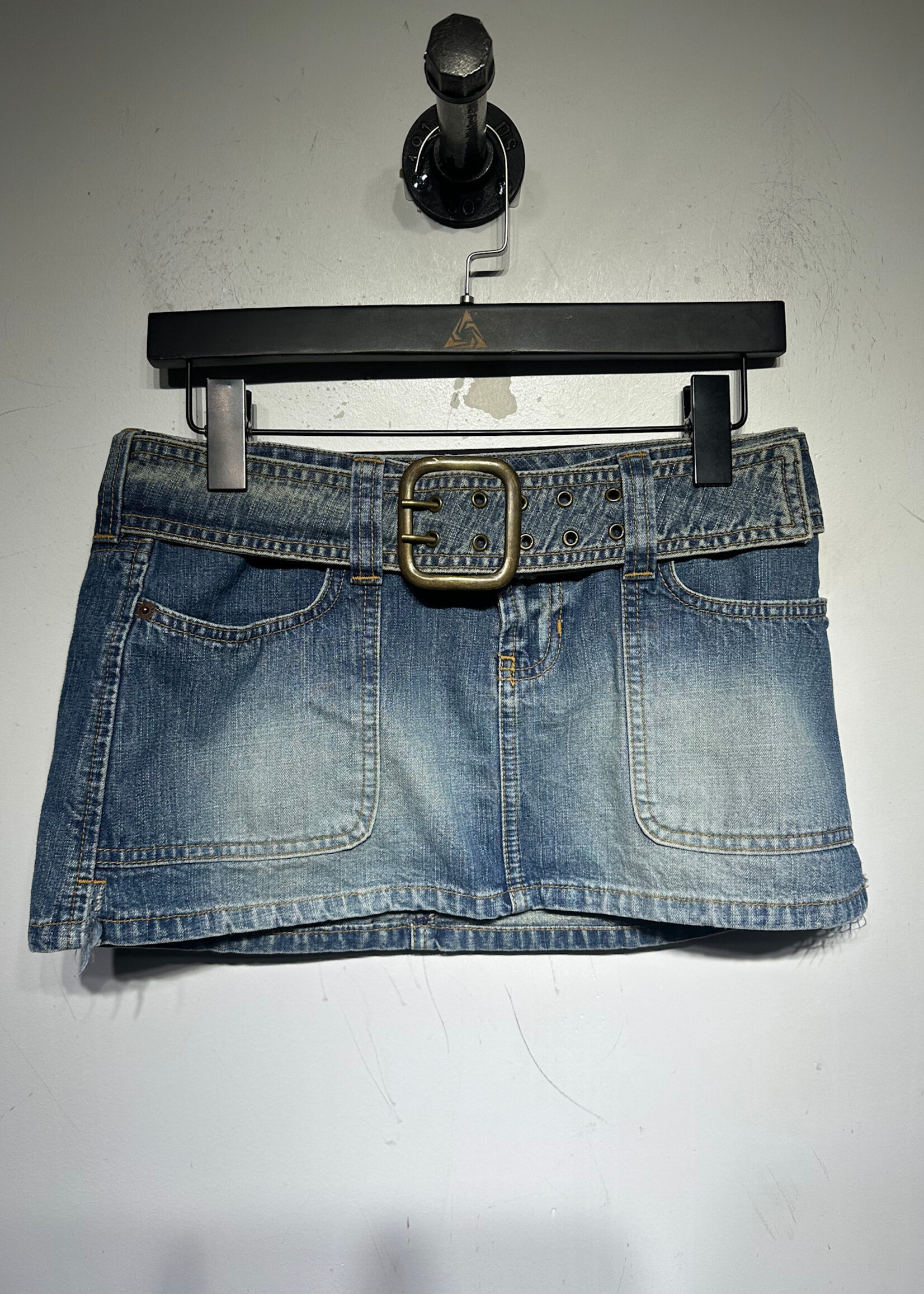 Abercrombie Sandwash Y2K Big Belt Mini Skirt 26