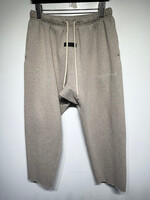 Essentials Oatmeal Crop Sweat Pant S/29