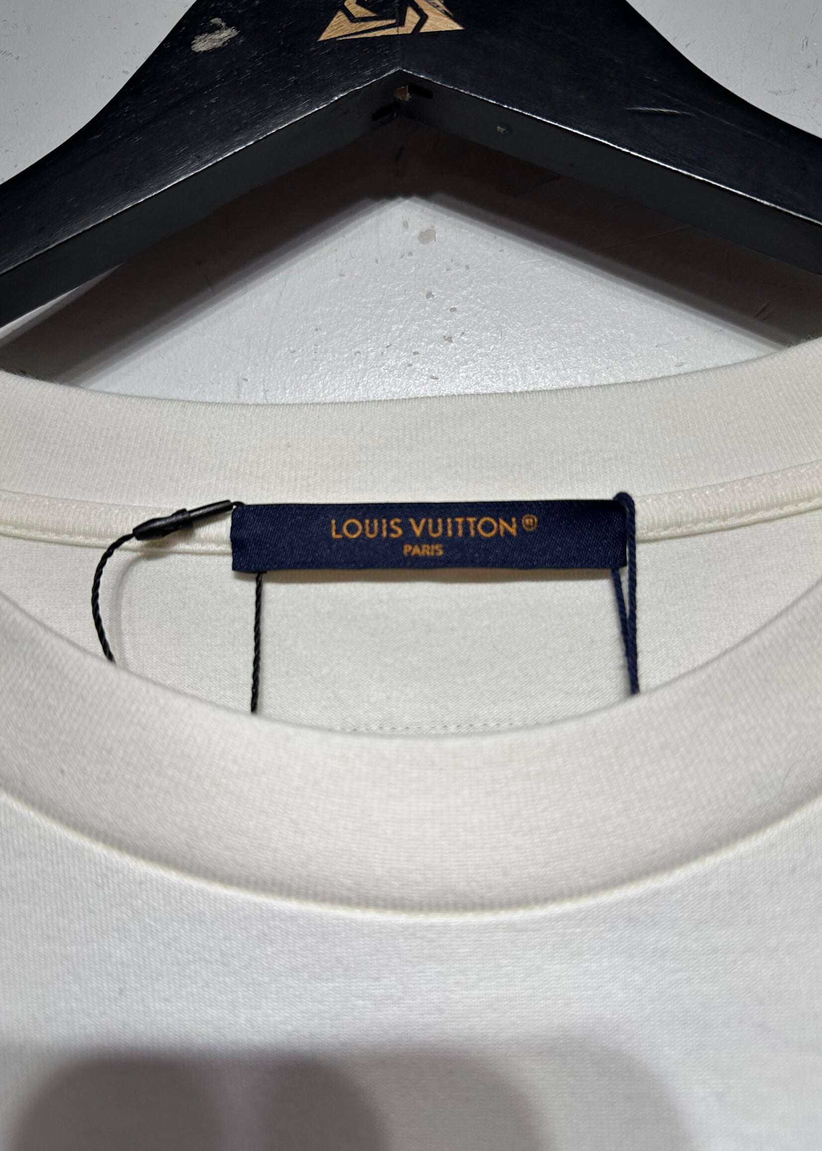 Louis Vuitton NWT Embossed Logo Tee Fits XXL Retail: $730