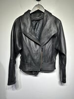 No Label Black Leather Asymmetrical Zip Jacket Fem M
