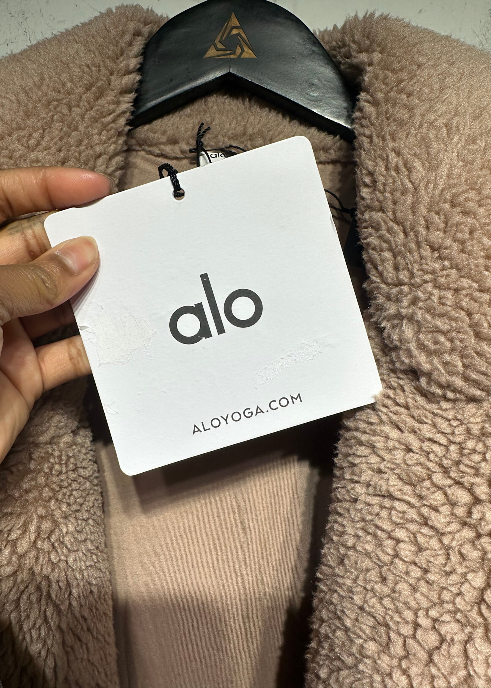 Alo Light Tan Oversized Sherpa Peacoat M Fem Retail $298