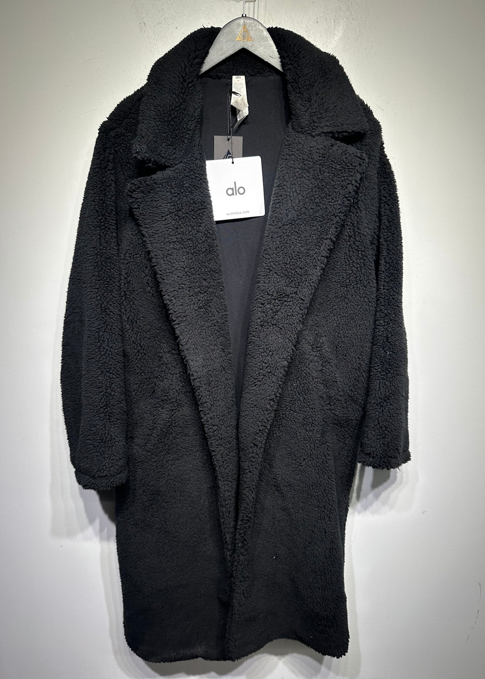 Alo Black Oversized Sherpa Peacoat M Fem Retail: $298