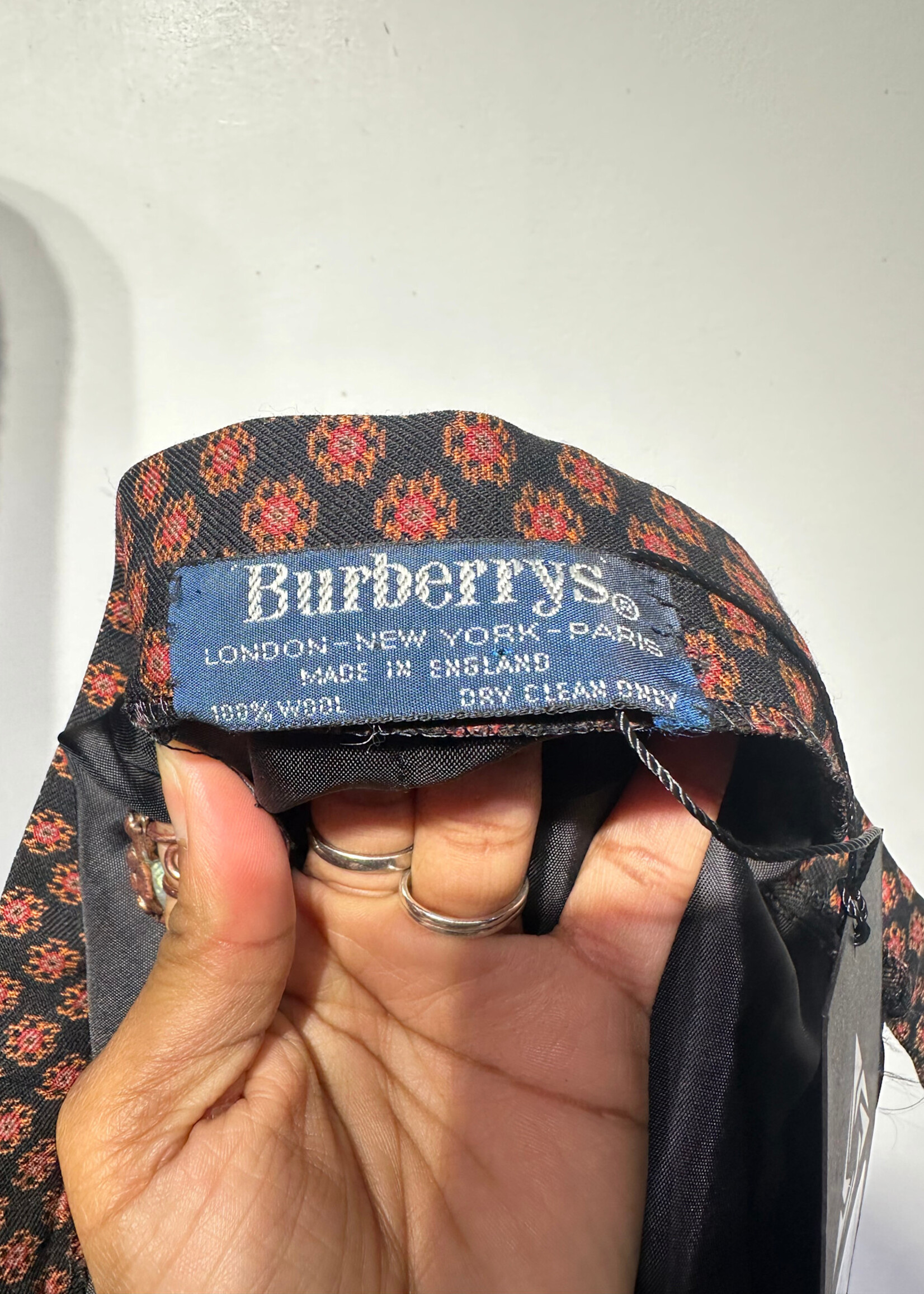 Burberrys Red Floral Pleated Maxi Skirt 26