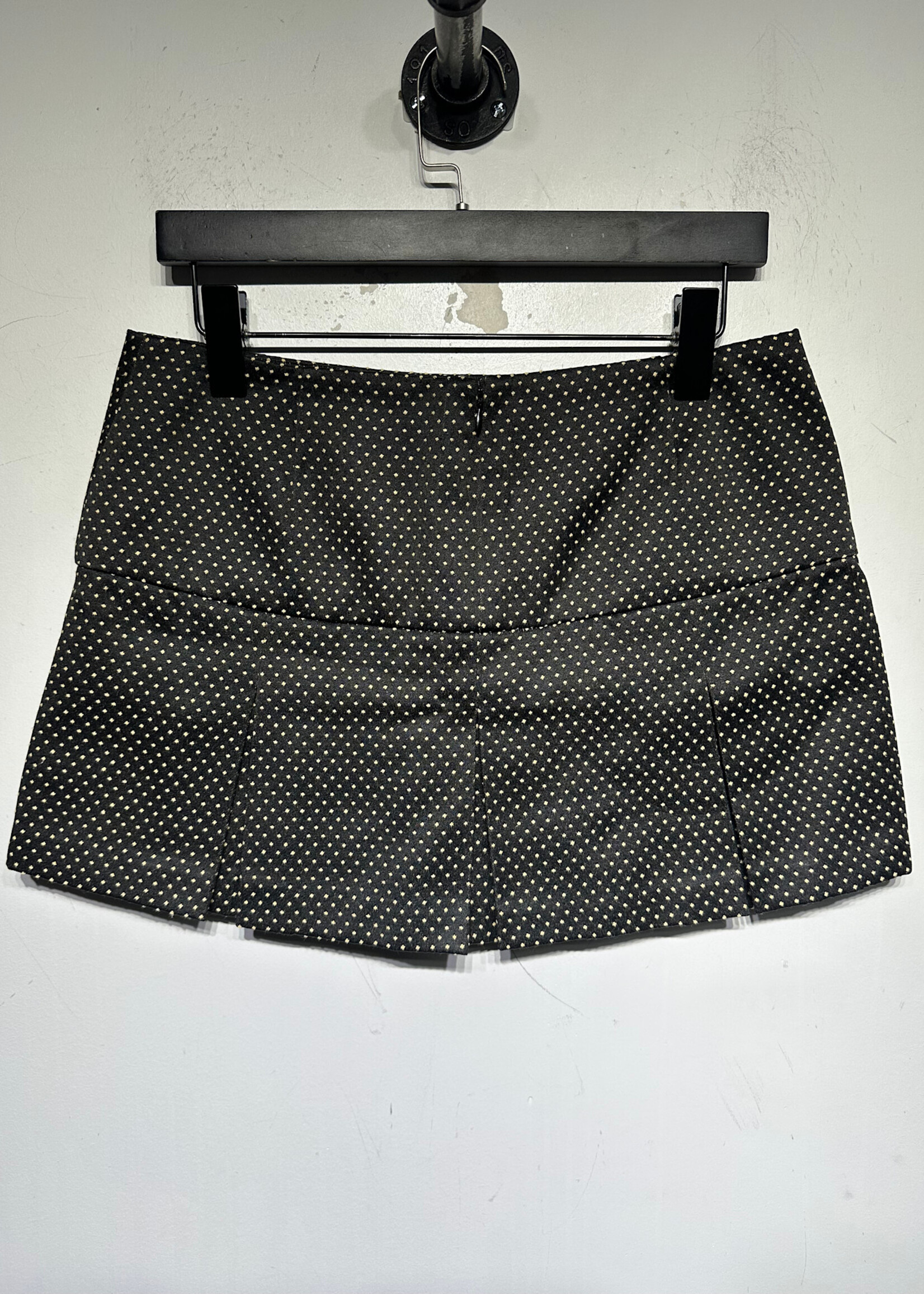 Alice + Olivia NWT Black Gold Polka Dot Pleated Skirt 29