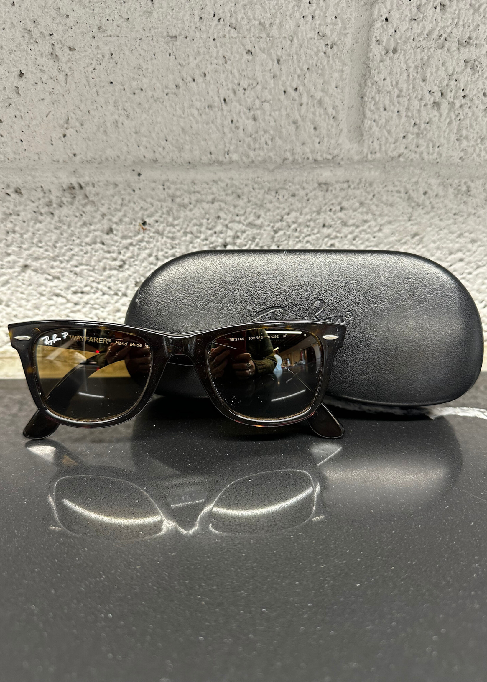 Ray Ban Polarized Wayfarer WITH CASE