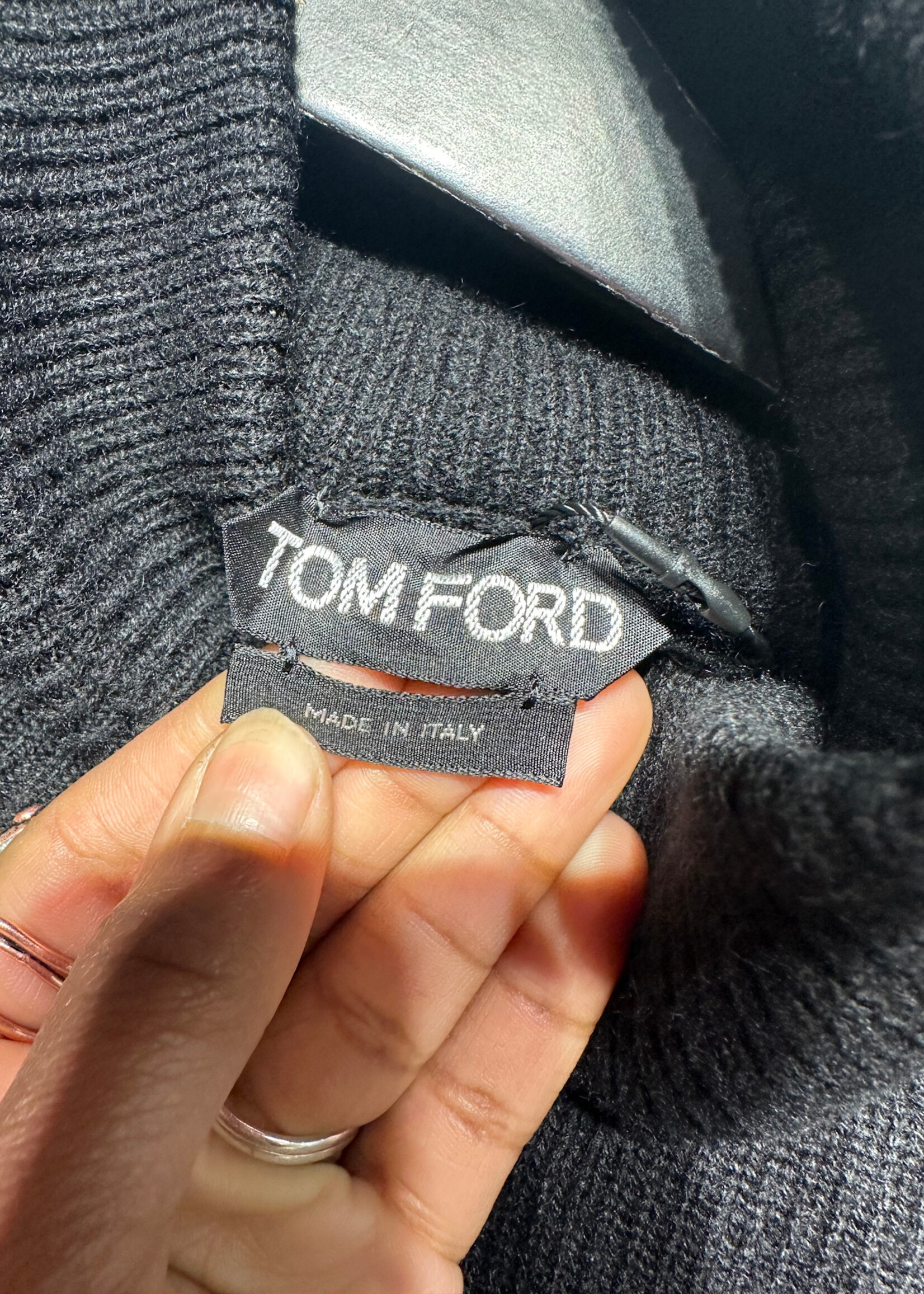 Tom Ford Black Cashmere Turtleneck Fem M Retail: $1990