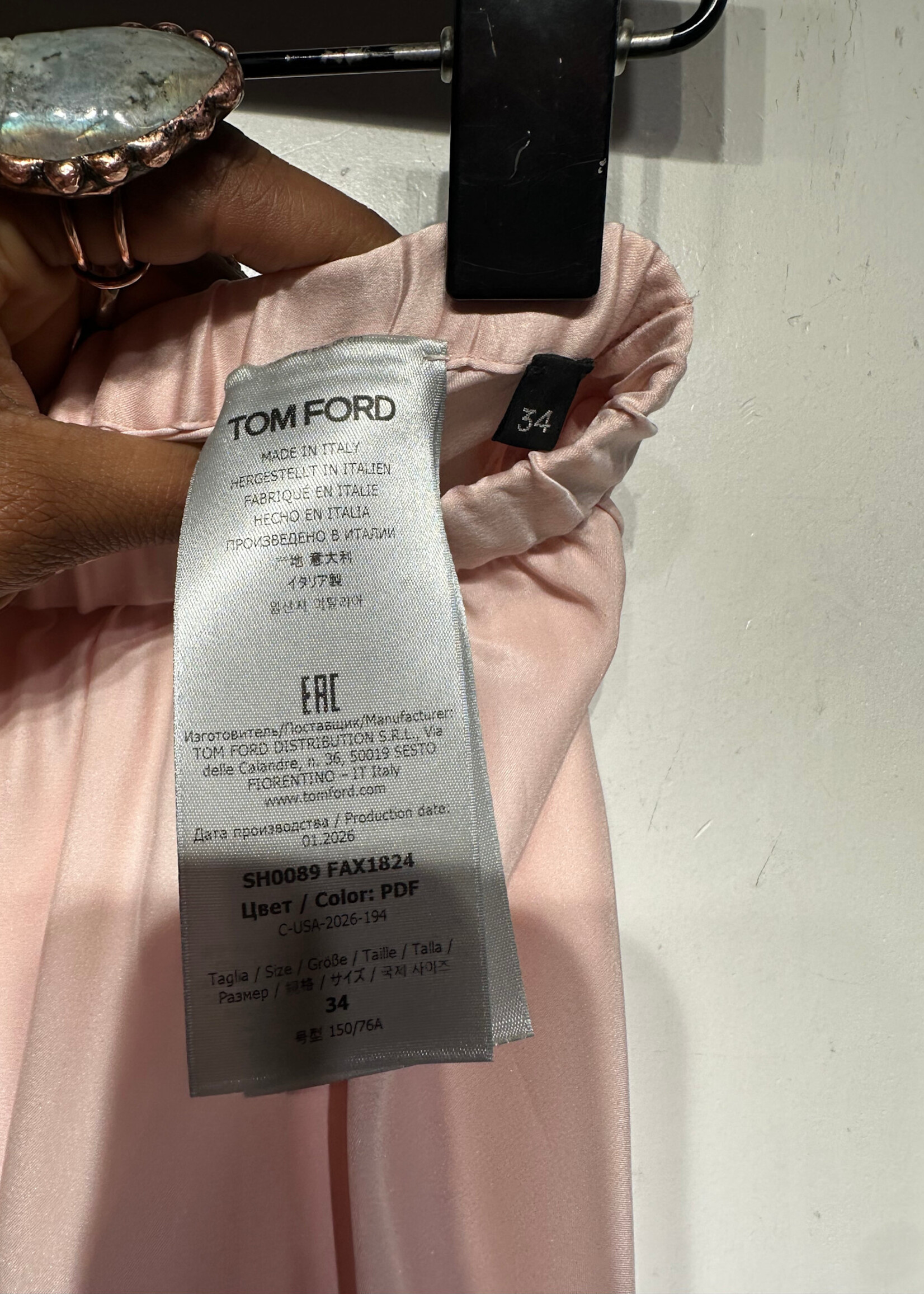 Tom Ford Pink Silk Shorts Fem 24 (Re $790)