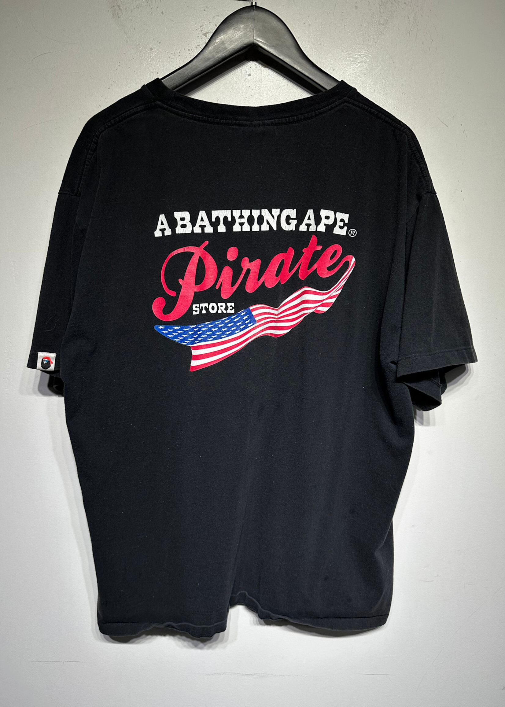 Bape Black Pirate Store Tee Masc XXL AS IS