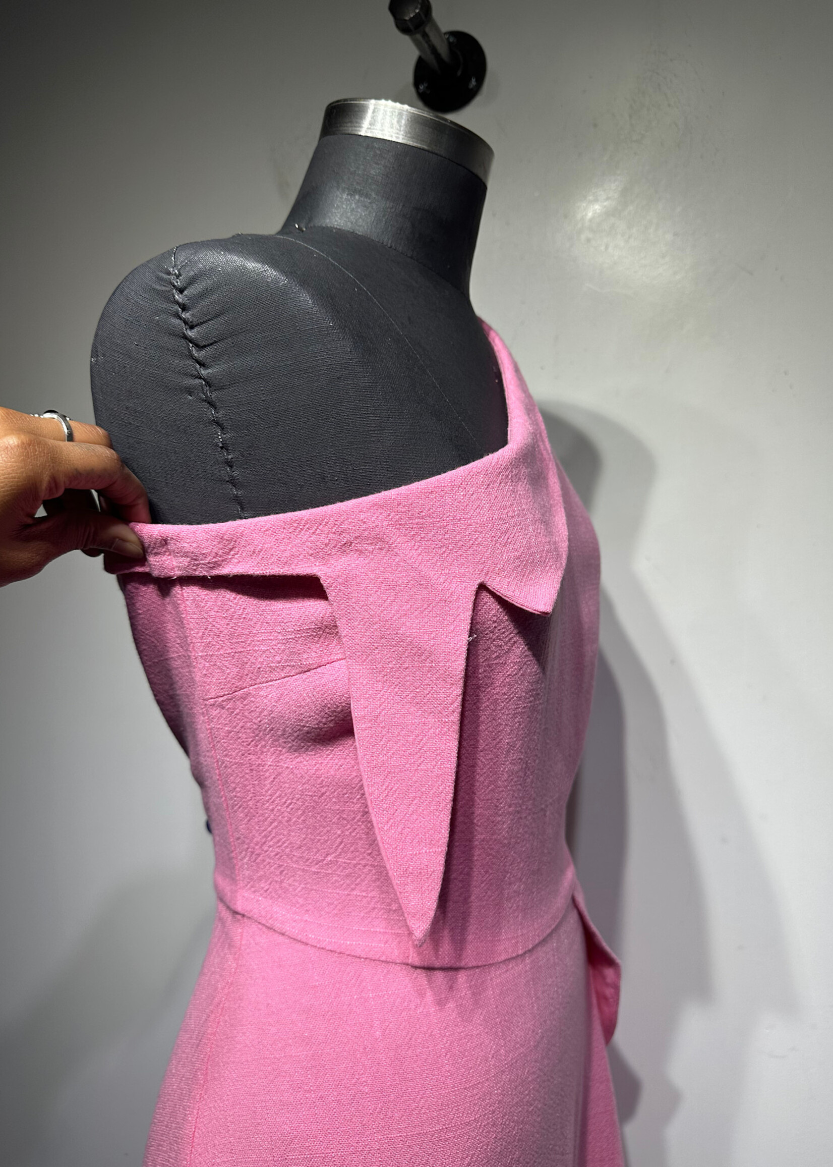 Fashion Brand Company Pink White Single Strap Dress Fem M