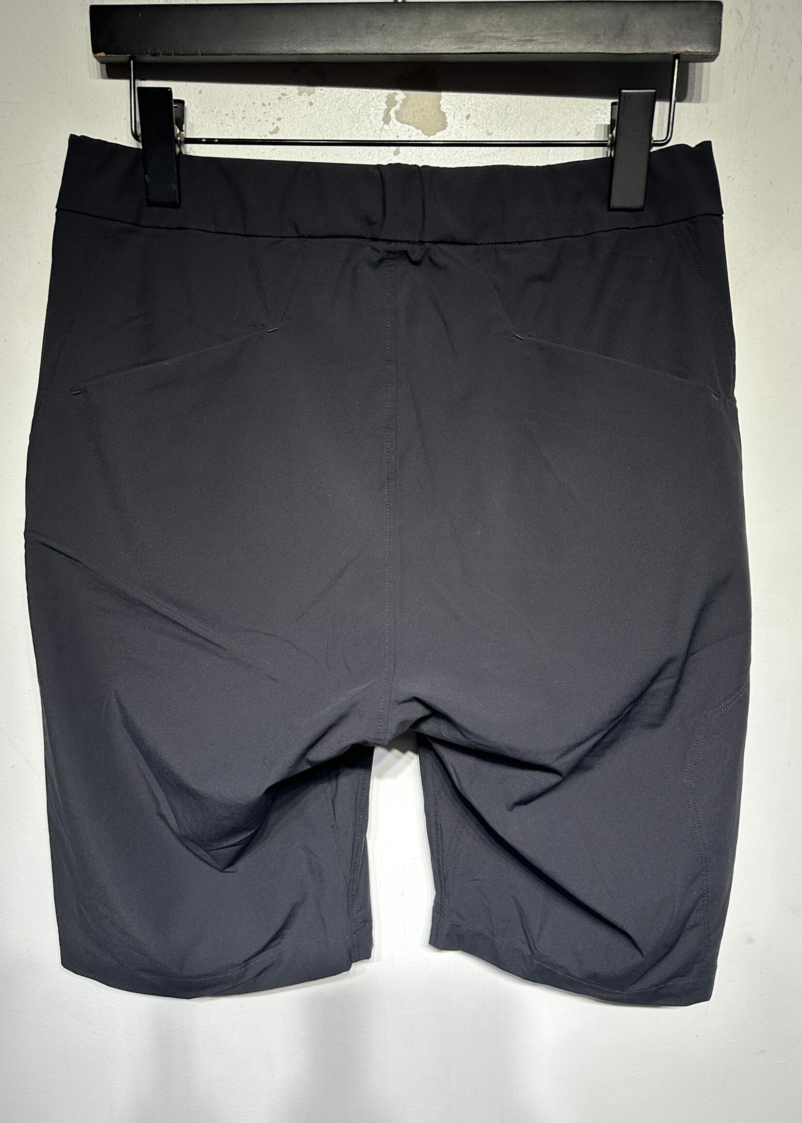 Arcteryx Black Konseal Lightweight Short Masc 30