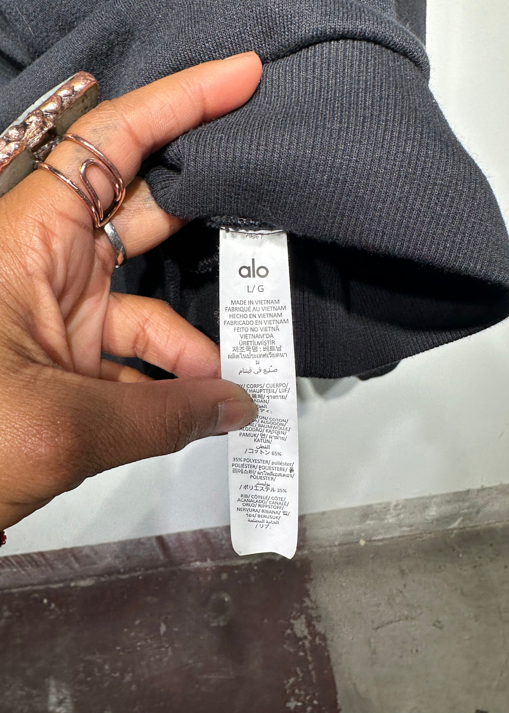 ALO Black Sleeve Logo Sweatshirt L
