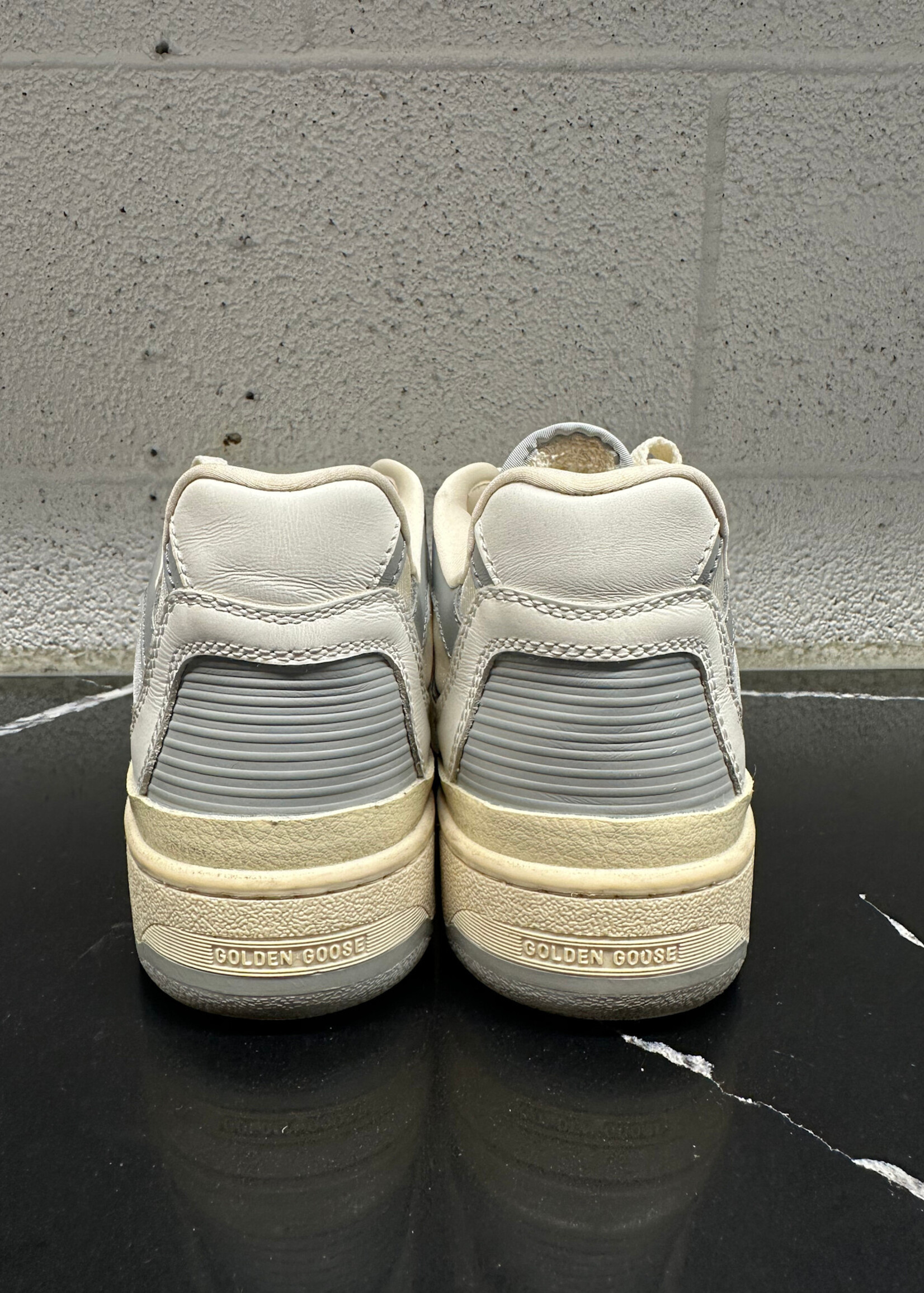 Golden Goose Forty Two White Sneakers Masc 7 Fem 8.5