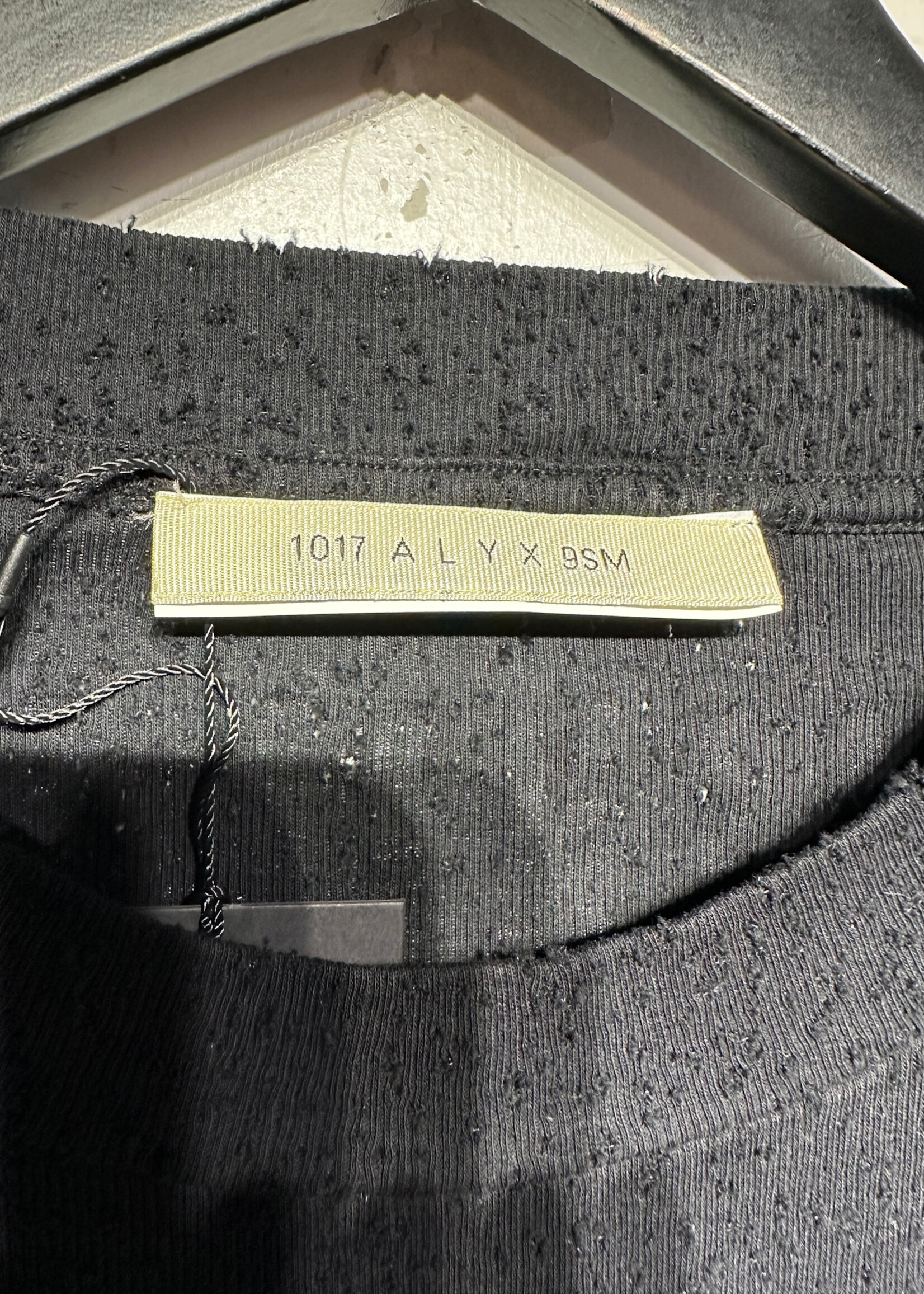 Alyx 'Minimize the Handling' Black LS XL
