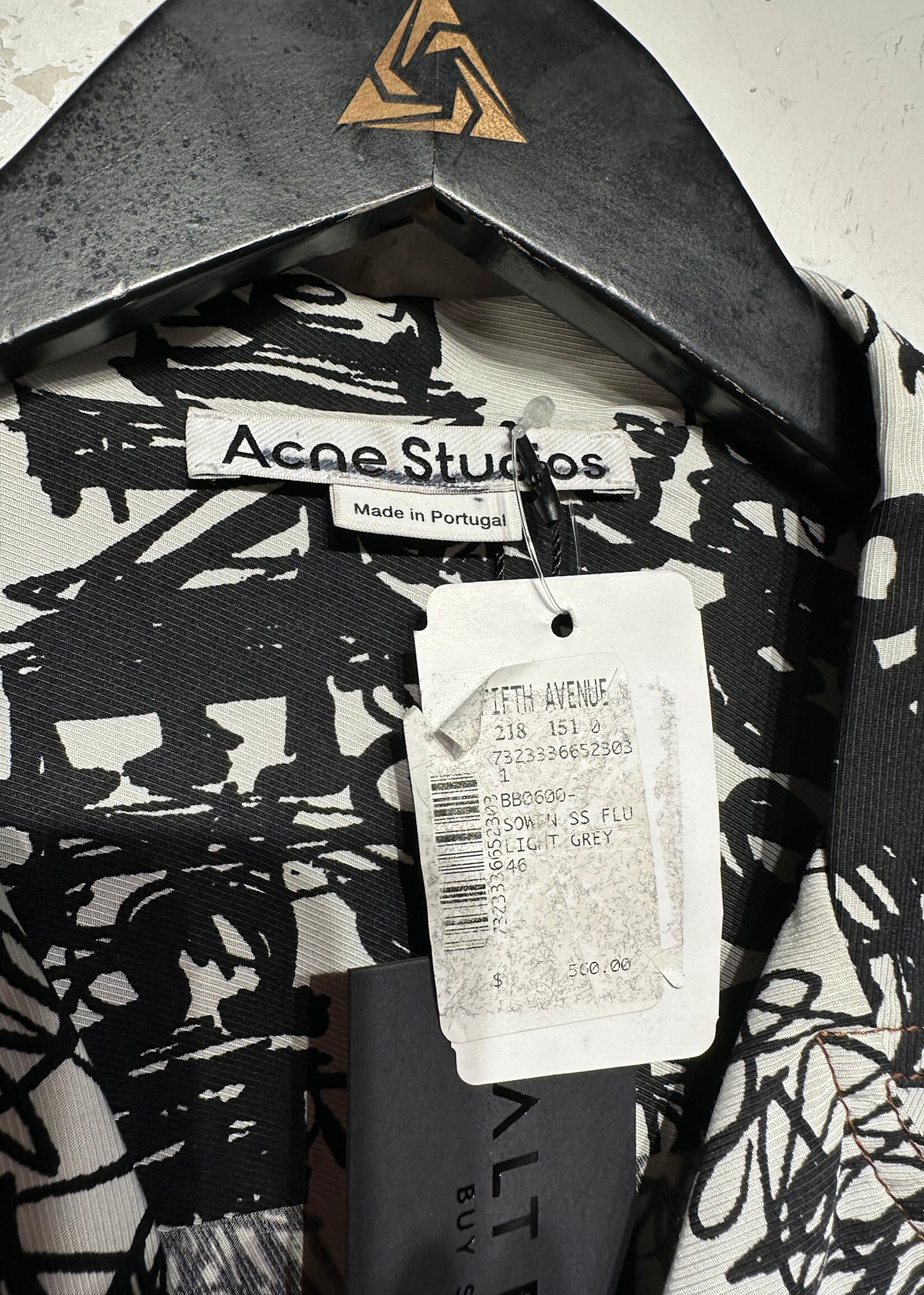 NWT Acne White Scribble B/U 46/L
