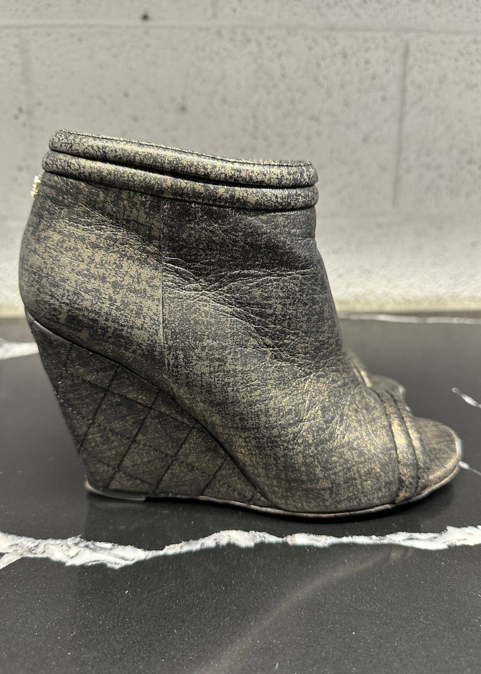 Chanel 2016 Interlocking Wedge Heels Fem 8
