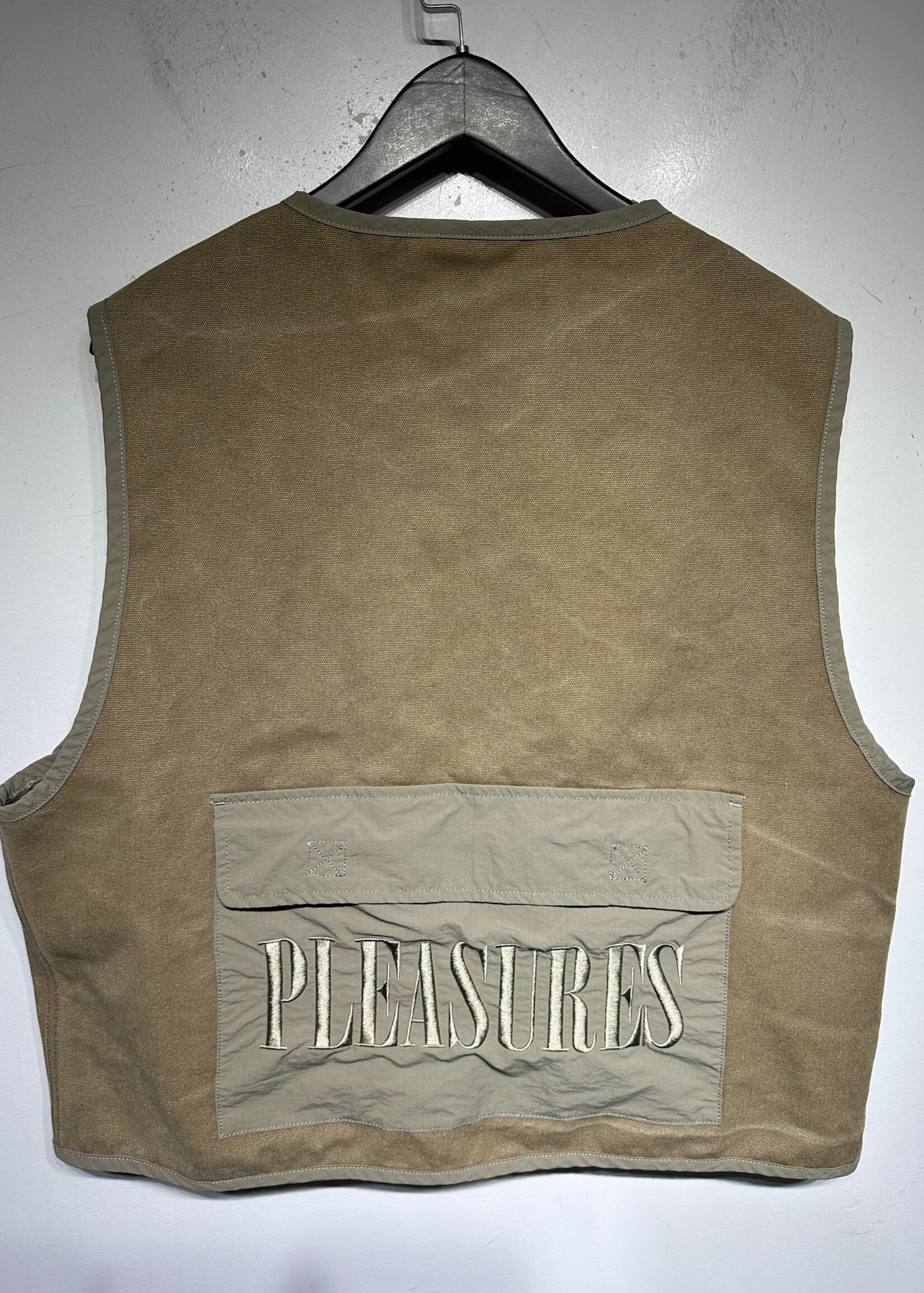 Pleasures Duck Canvas Vest Masc L