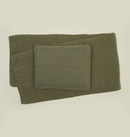 Hawkins New York Simple Linen King Quilt, Olive