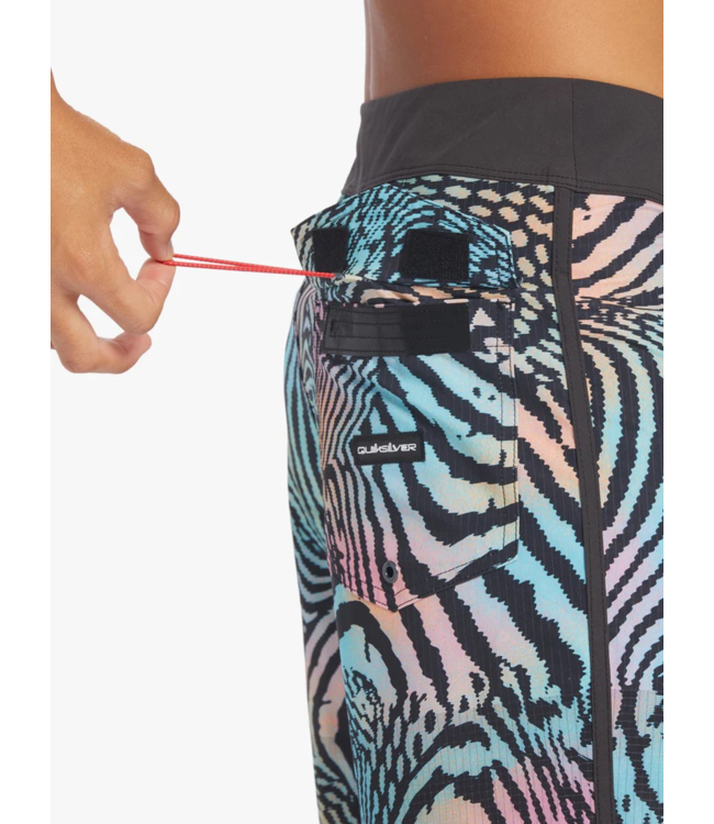Quiksilver Highlite Scallop 19" Boardshort