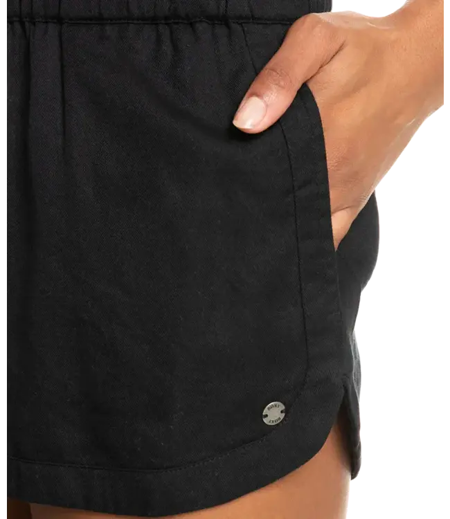 Roxy New Impossible Love Short