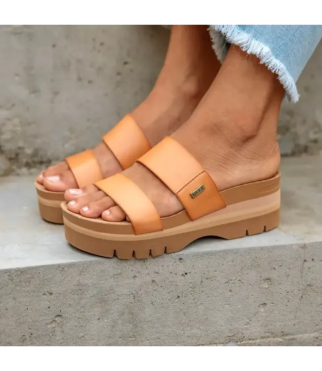 Reef Cushion Vista Higher Sandals