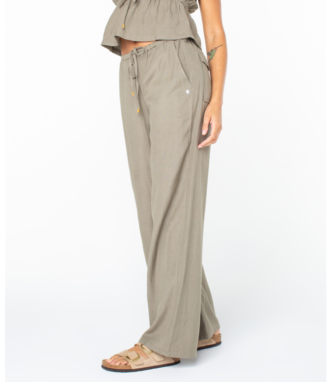 Roxy Iyla Pant