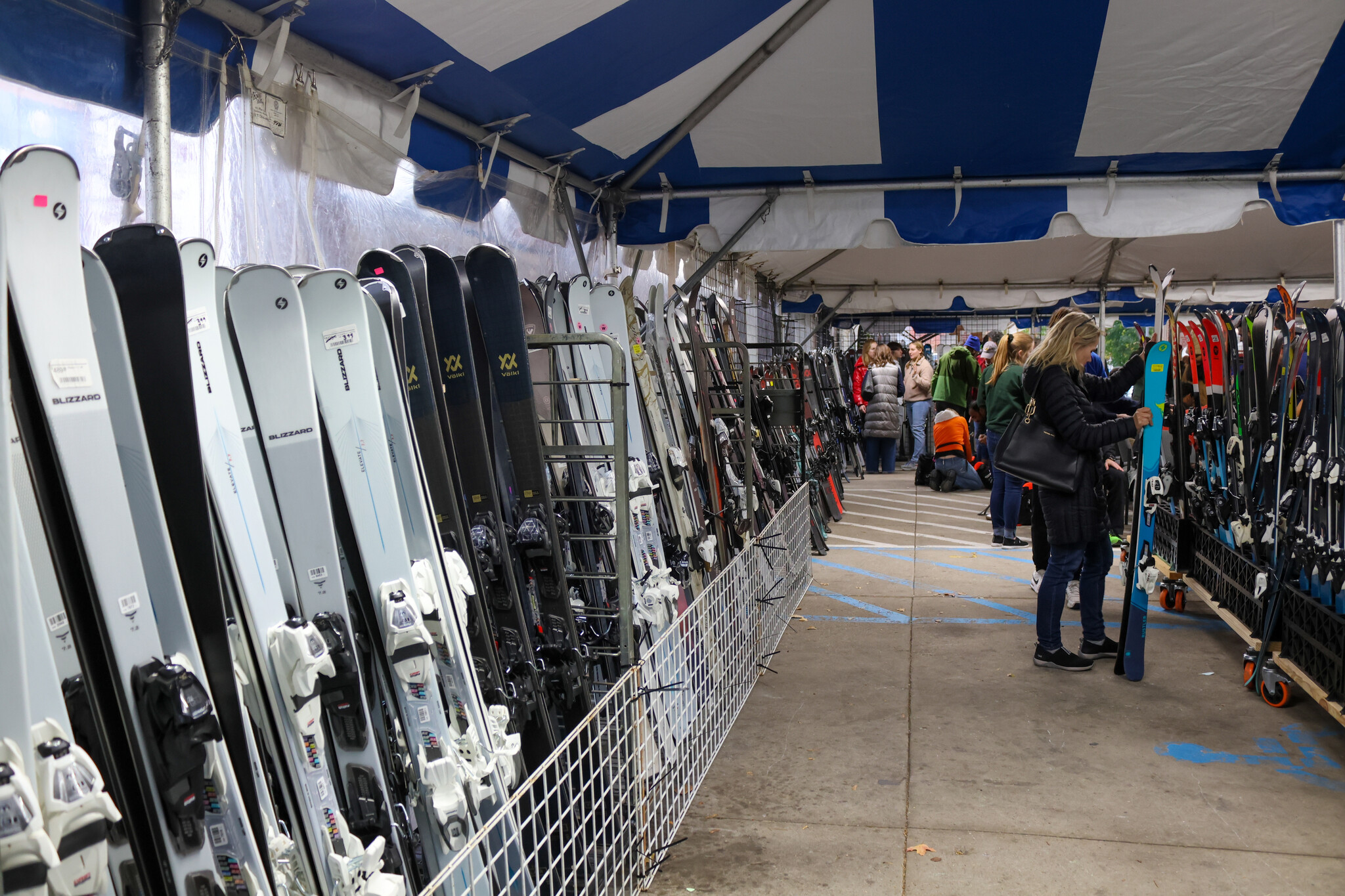 Boot fitting station at the Lansing ski swap