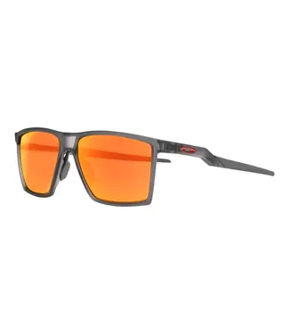 Oakley Futurity Sun Satin Grey Smoke w/Prizm Ruby Polarized