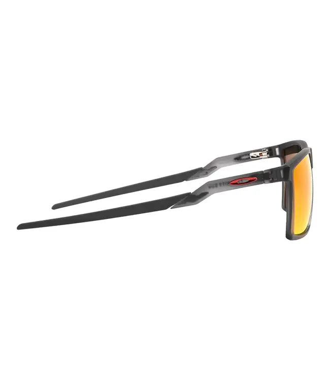 Oakley Futurity Sun Satin Grey Smoke w/Prizm Ruby Polarized