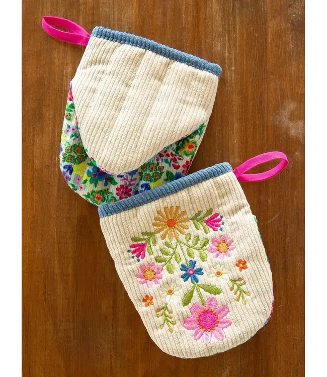 Natural Life Embroidered Mini Oven Mitts, Set of 2