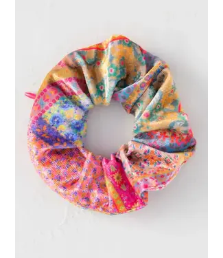 Natural Life Hideaway Scrunchie