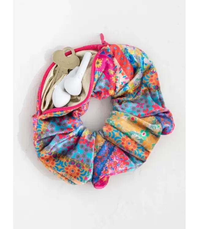 Natural Life Hideaway Scrunchie