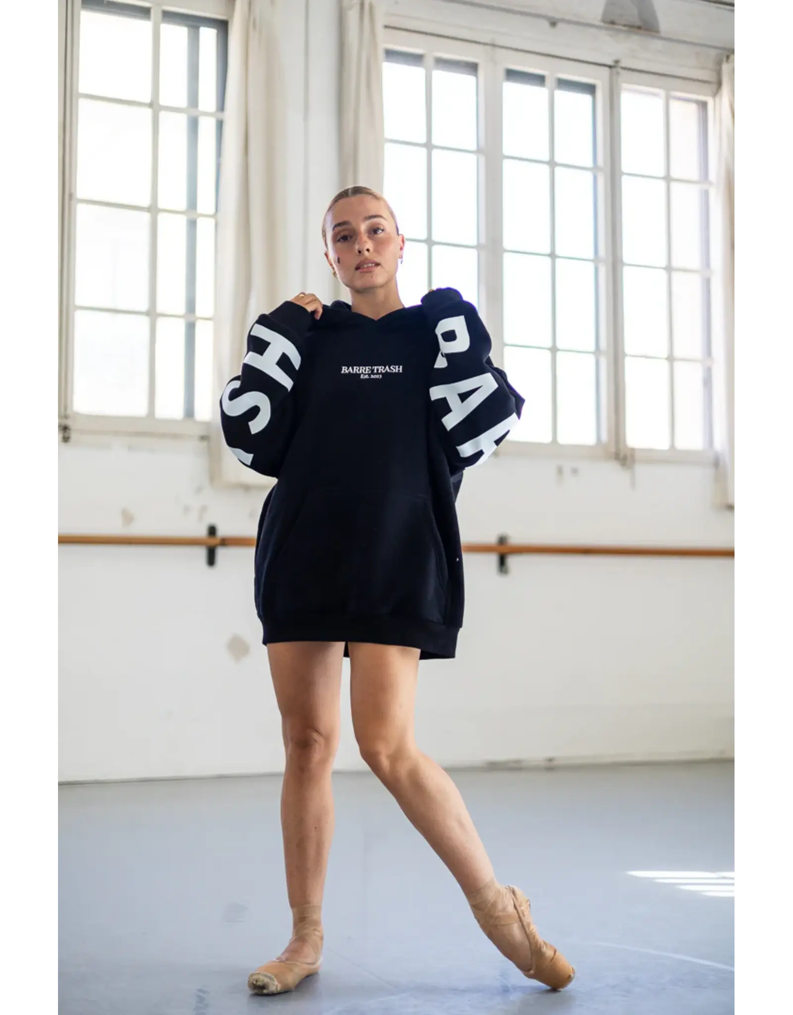 BARRE TRASH BARRE TRASH THE OVERSIZED HOODIE