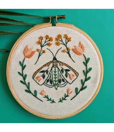 Nabeela Rumi Embroidery Kit -