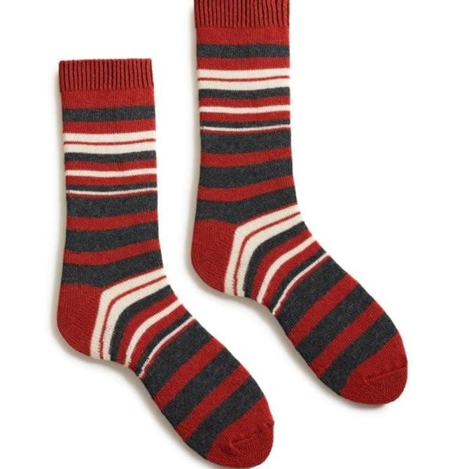 Holiday Cozy Crew Socks (Cardinal) – Allegro Dance Boutique