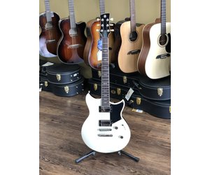 Yamaha Revstar Vintage White - Melody Time Music Yamaha Revstar Vintage White - Melody Time Music