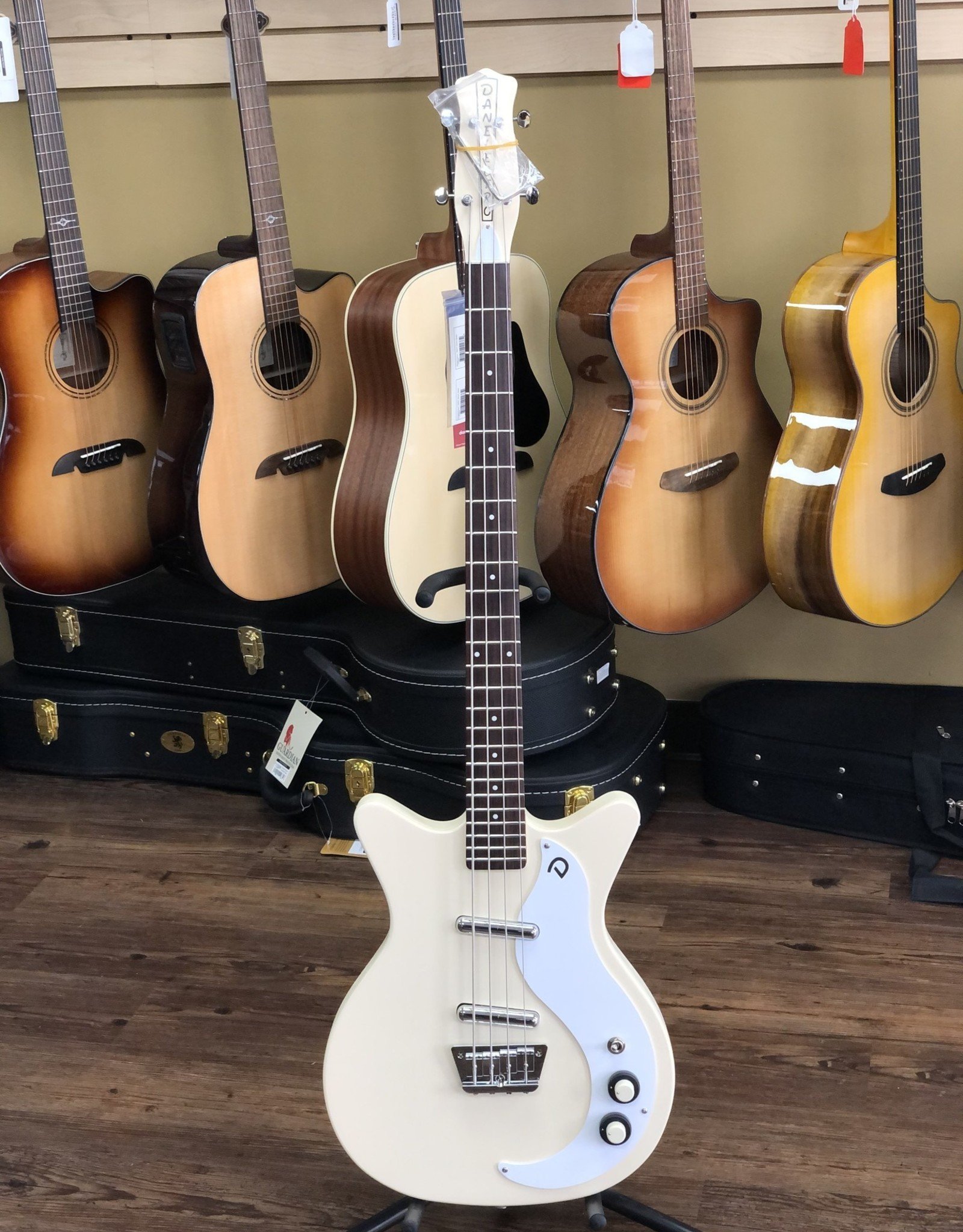 Danelectro 59DC Short Bass - Melody Time Music