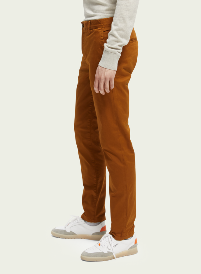 Pantalon Scotch & Soda Stuart regular slim fit caramel