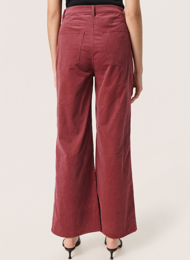 Pantalon Soaked in Luxury Jill en corduroy rouge bordeaux