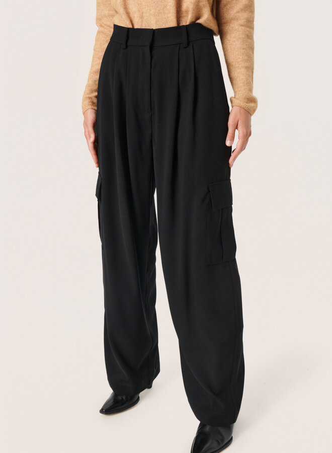 Pantalon Soaked in Luxury Shirley cargo noir