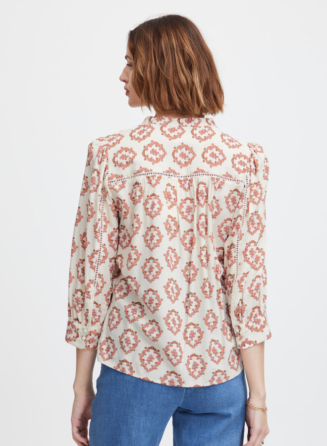Blouse Atelier Rêve Seema blanc cassé à imprimé de fleurs