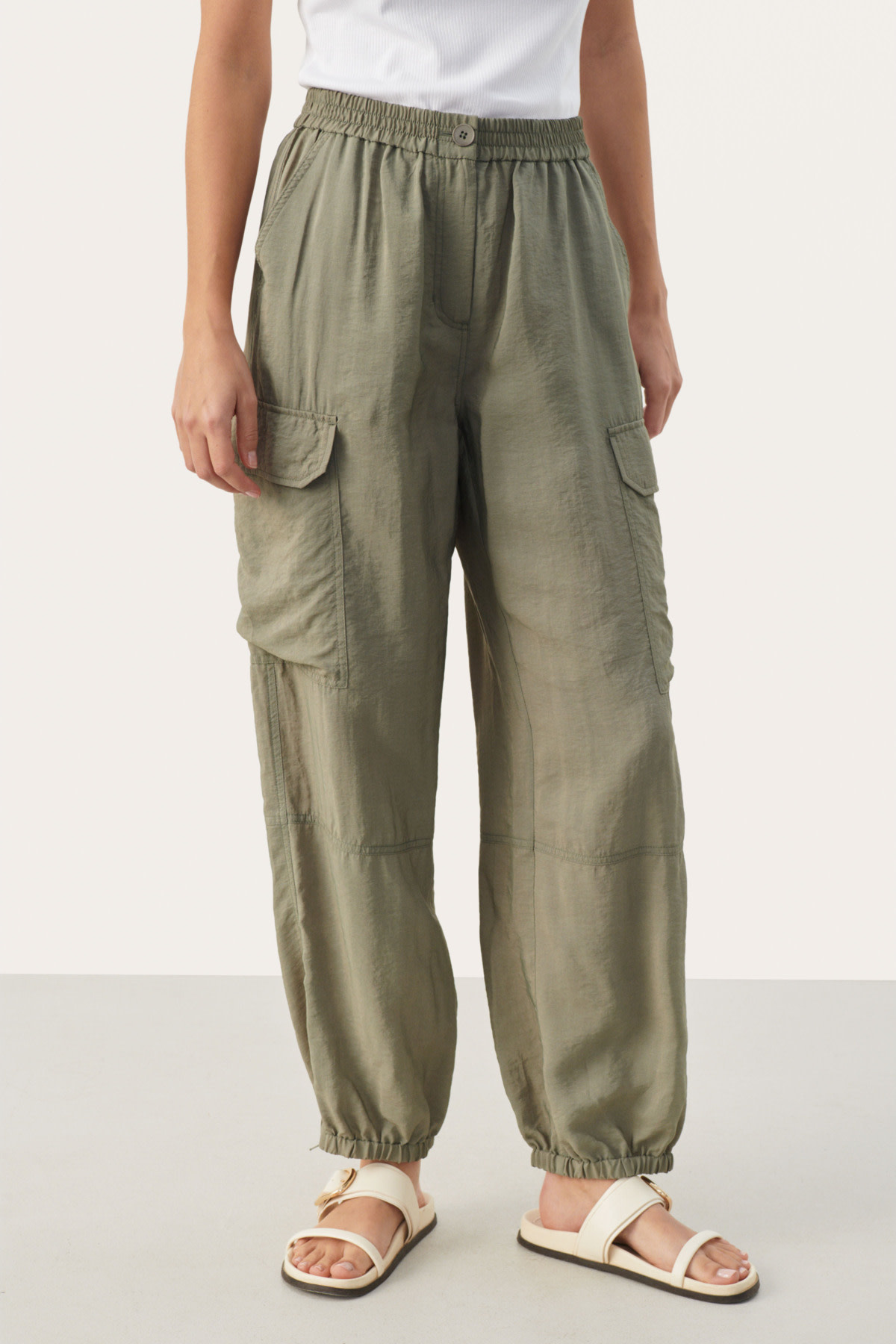 Pantalon Part Two Era vert vetiver - s t r a u s s