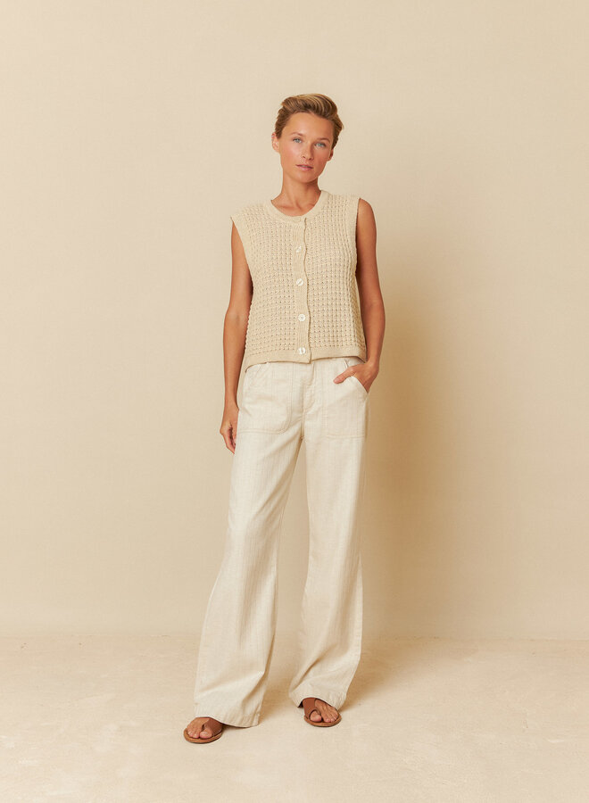 Tricot Indi & Cold à col rond boutonné sans manches beige